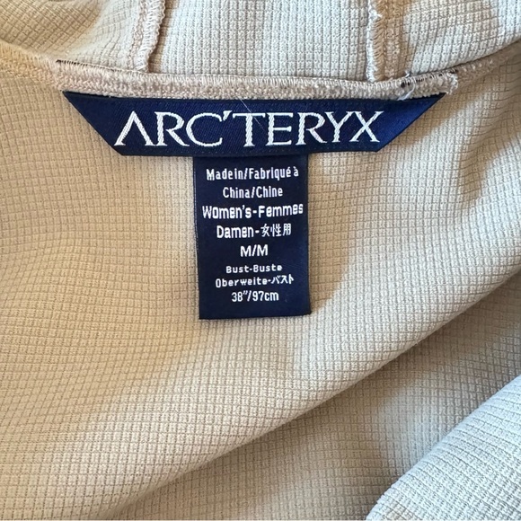 Vintage Arc'teryx Epsilon LT Hoody Jacket Women’s - Picture 14 of 15